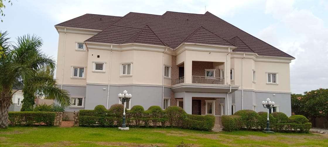 7 Bedroom Duplex – Gold & Base, Rayfield Jos – N1,000,000,000